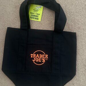 Trader Joe's Mini Halloween Canvas Tote Bag Set Of 4 RARE LIMITED New With Tags